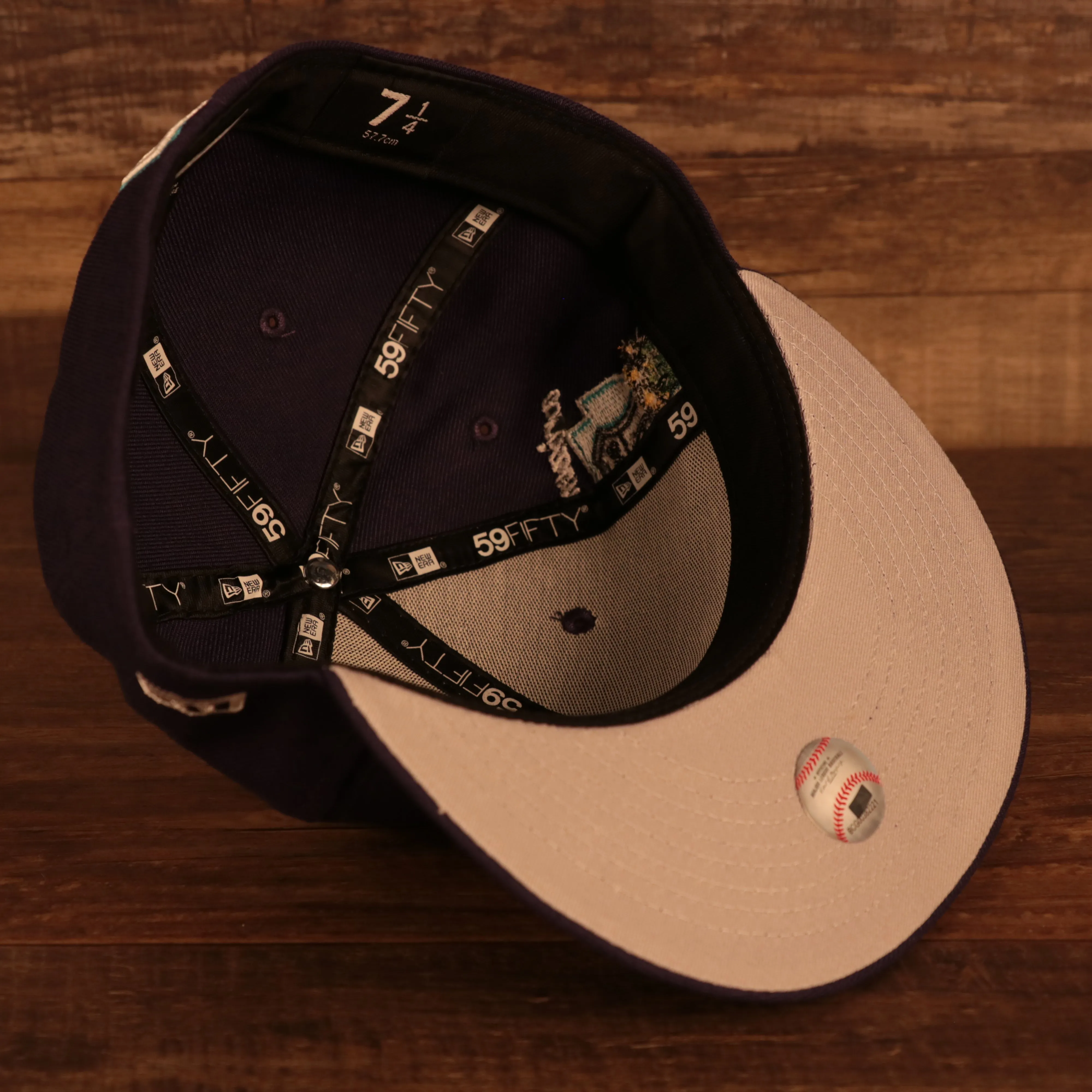 Arizona Diamondbacks Cooperstown City Cluster Side Patch Gray Bottom Purple 59Fifty Fitted Cap