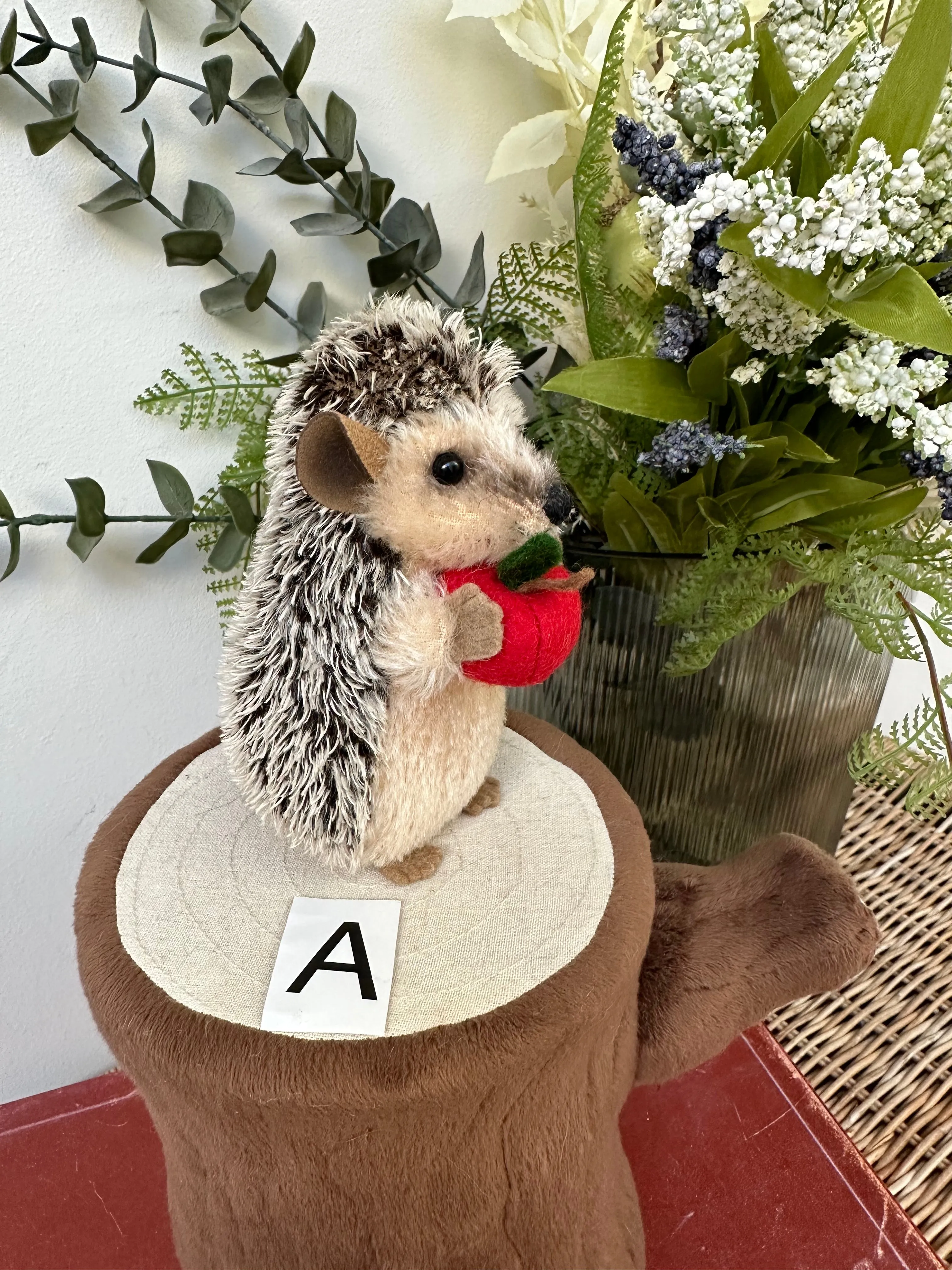 Ivo Miniature 11cm Steiff Collectable Hedgehog Option A