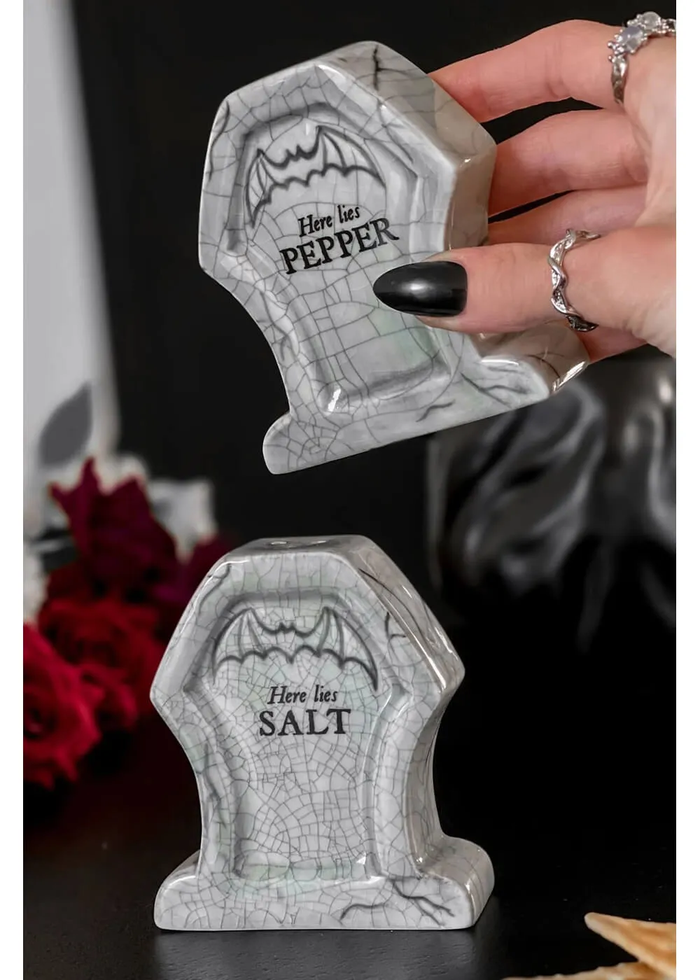 Killstar RIP Salt & Pepper Shakers Set Gray