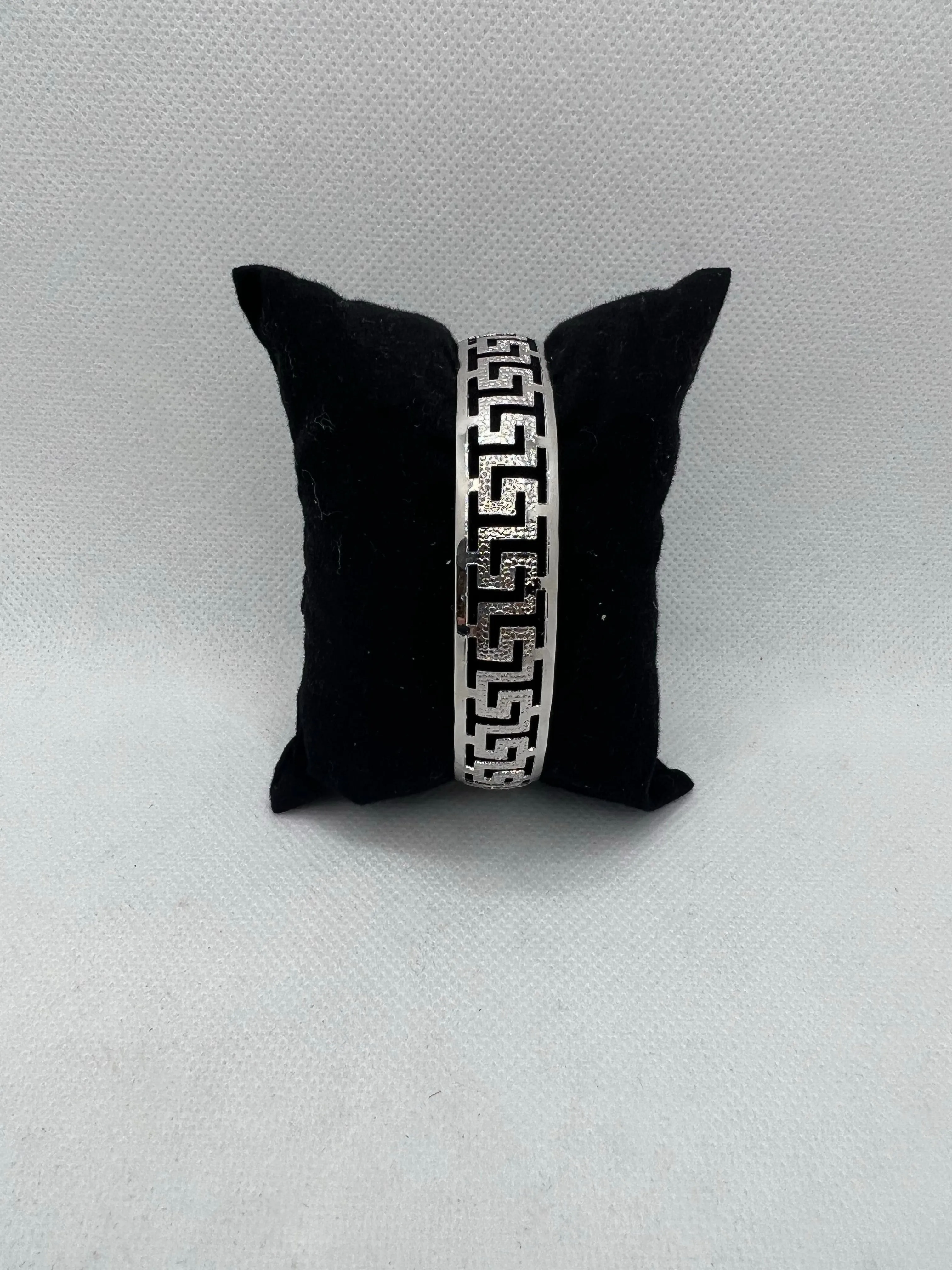 Versace design fashion bangles